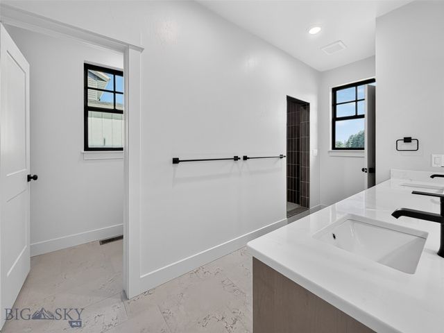 86 Hilgard Peak Court, Bozeman, MT 59718
