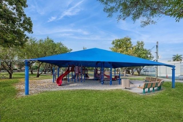 7220 SW 94th Pl G4, Miami, FL 33173