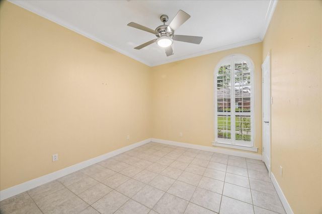 204 Clearview Avenue D, Friendswood, TX 77546