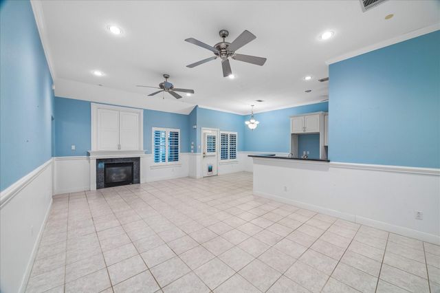 204 Clearview Avenue D, Friendswood, TX 77546