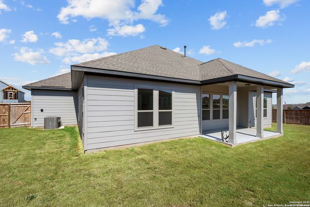 4548 YOAKUM VLY, Cibolo, TX 78108
