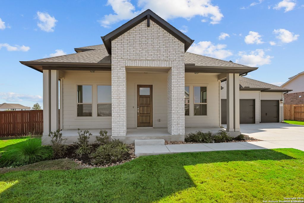 4548 YOAKUM VLY, Cibolo, TX 78108