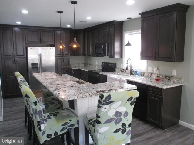 1148 STANLEY AVENUE, Chambersburg, PA 17201