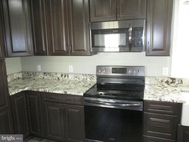 1148 STANLEY AVENUE, Chambersburg, PA 17201