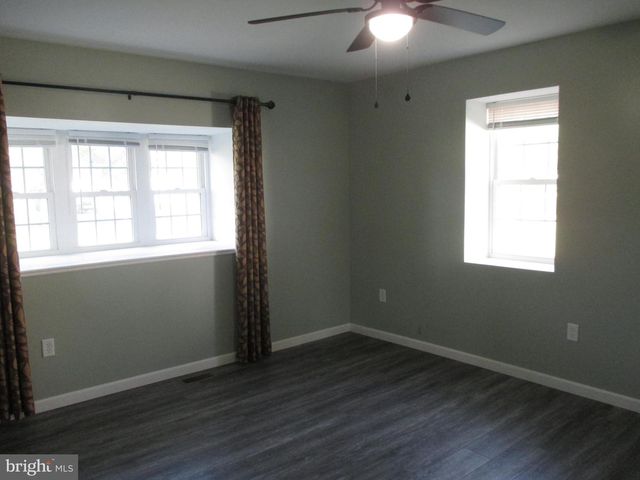 1148 STANLEY AVENUE, Chambersburg, PA 17201