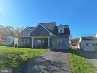 1148 STANLEY AVENUE, Chambersburg, PA 17201