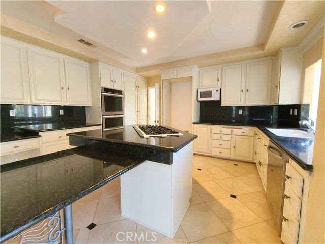 306 Edgemont Drive, Redlands, CA 92373