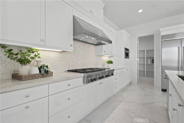 37 Caspian, Lake Forest, CA 92630