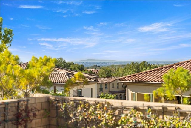 37 Caspian, Lake Forest, CA 92630