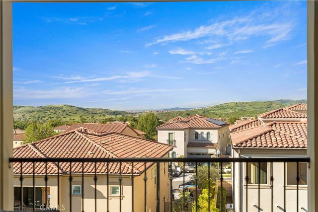 37 Caspian, Lake Forest, CA 92630