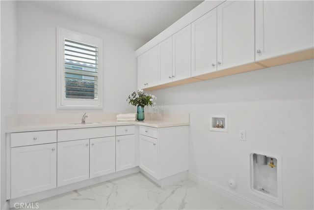 37 Caspian, Lake Forest, CA 92630