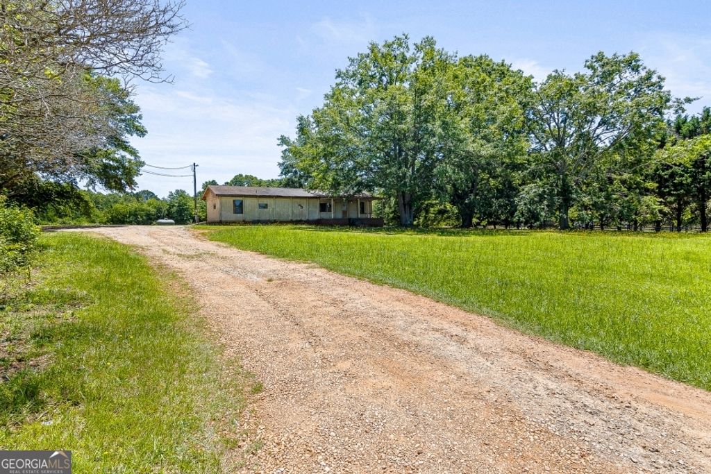 1302 N McDonough Road, Griffin, GA 30223 — exterior
