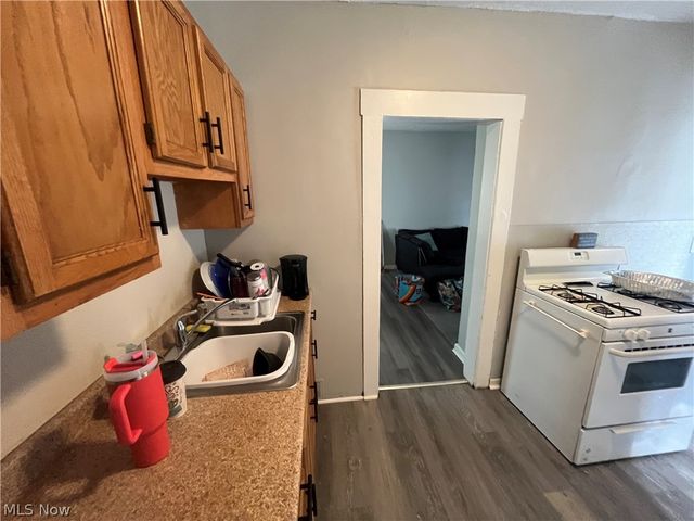 3688 W 15th Street, Cleveland, OH 44109