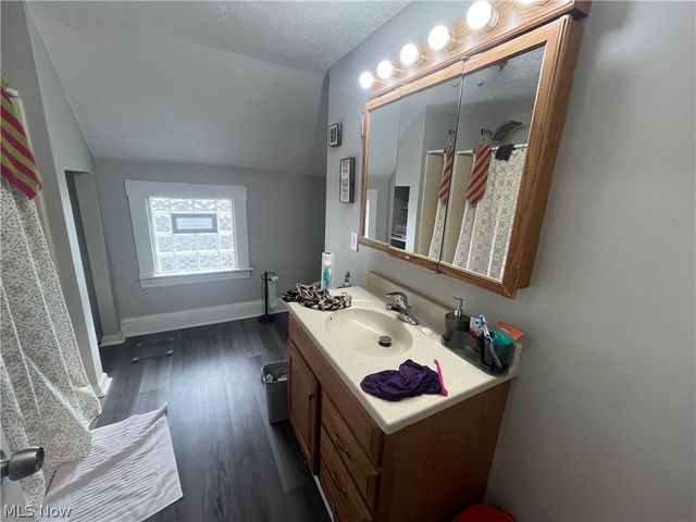 3688 W 15th Street, Cleveland, OH 44109