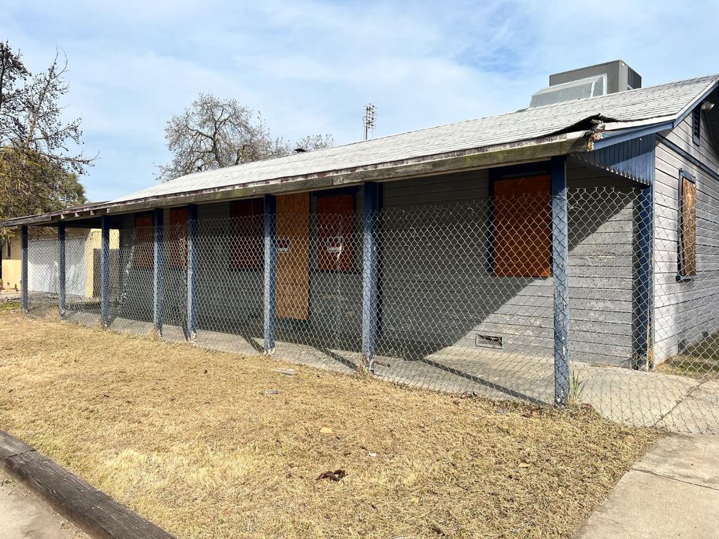 5172 N Maroa Avenue, Fresno, CA 93704