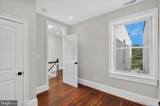 1339 MARYLAND AVE NE, Washington, DC 20002