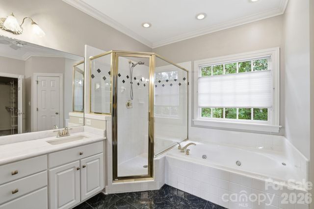 14516 Ballantyne Country Club Drive, Charlotte, NC 28277