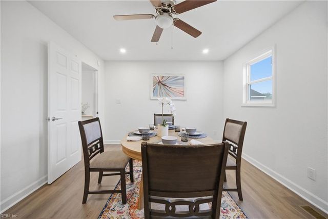 2521 Lynnriver DR, Virginia Beach, VA 23452