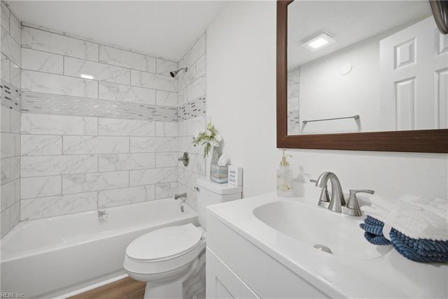 2521 Lynnriver DR, Virginia Beach, VA 23452