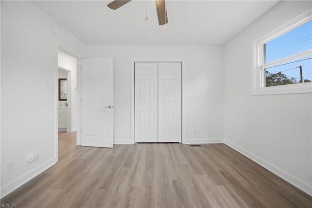 2521 Lynnriver DR, Virginia Beach, VA 23452
