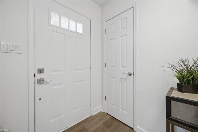 2521 Lynnriver DR, Virginia Beach, VA 23452