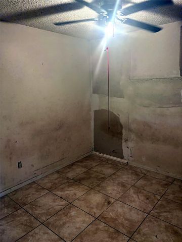 2802 Skelton Drive, Houston, TX 77067