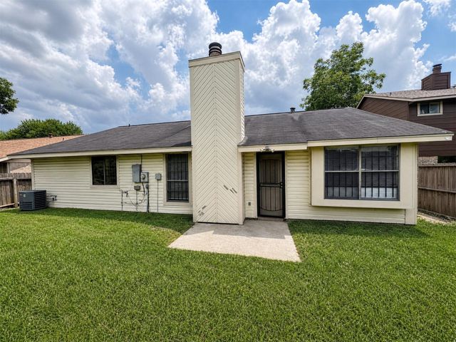 2802 Skelton Drive, Houston, TX 77067