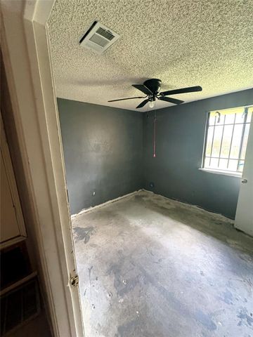 2802 Skelton Drive, Houston, TX 77067