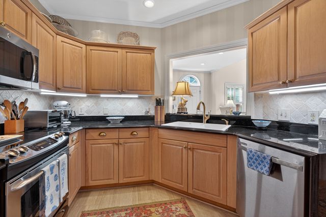 2932 Eastbrook Court, Lexington, KY 40502