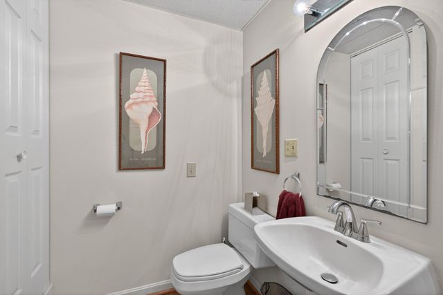 2932 Eastbrook Court, Lexington, KY 40502