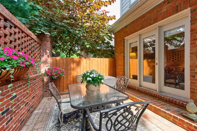 2932 Eastbrook Court, Lexington, KY 40502