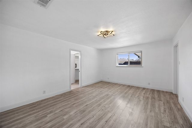 1870 El Paso Street, Lewisville, TX 75077