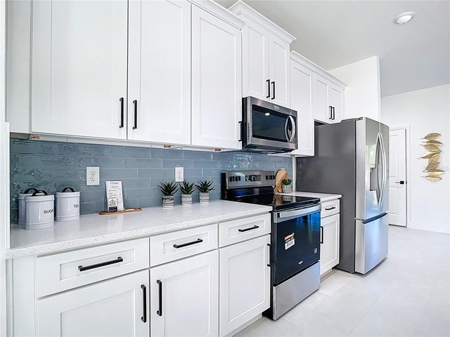 422 EISENHOWER BOULEVARD, Lehigh Acres, FL 33974