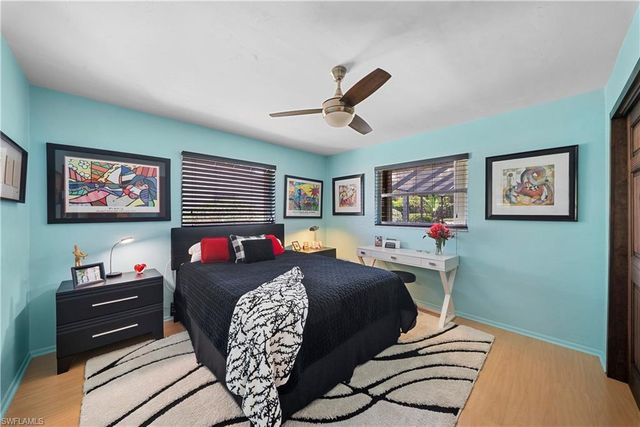 8713 Crest LN, Fort Myers, FL 33907