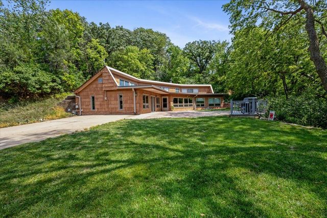 329 PROSPECT Street, Council Bluffs, IA 51503