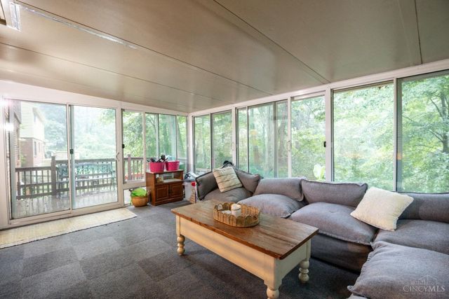 6320 Stirrup Road, Cincinnati, OH 45244
