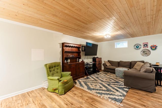 6320 Stirrup Road, Cincinnati, OH 45244