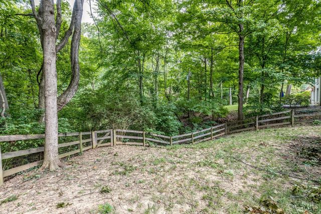 6320 Stirrup Road, Cincinnati, OH 45244