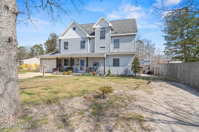 110 Pineway Drive, Forked River, NJ 08731