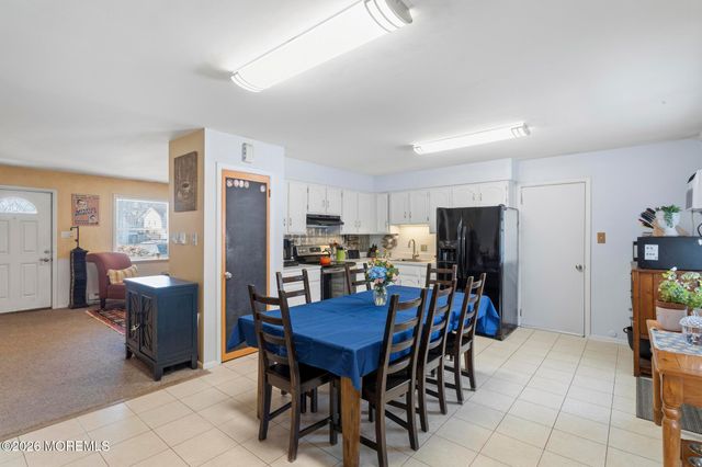 110 Pineway Drive, Forked River, NJ 08731