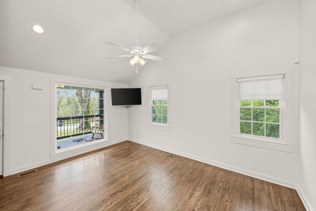 2722 Ennis Rd, Nashville, TN 37210