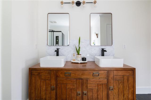 536 Oakview Road, Decatur, GA 30030