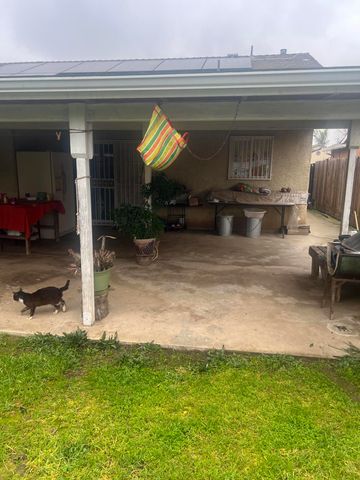 248 Exie Lane, Dinuba, CA 93618