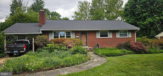 7719 HERITAGE DR, Annandale, VA 22003