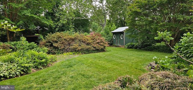 7719 HERITAGE DR, Annandale, VA 22003