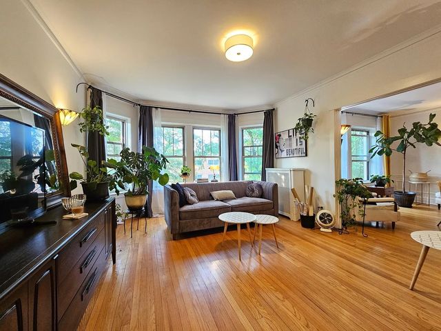 605 Washington Boulevard 3N, Oak Park, IL 60302