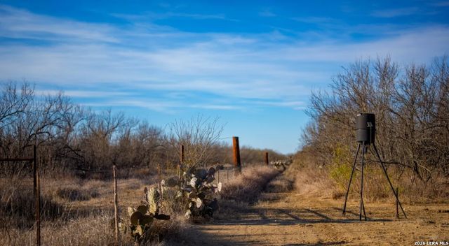 1799 Shumaca Road, Carrizo Springs, TX 78834