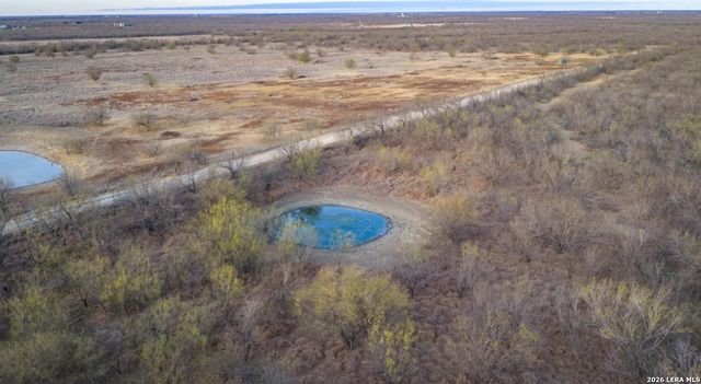 1799 Shumaca Road, Carrizo Springs, TX 78834