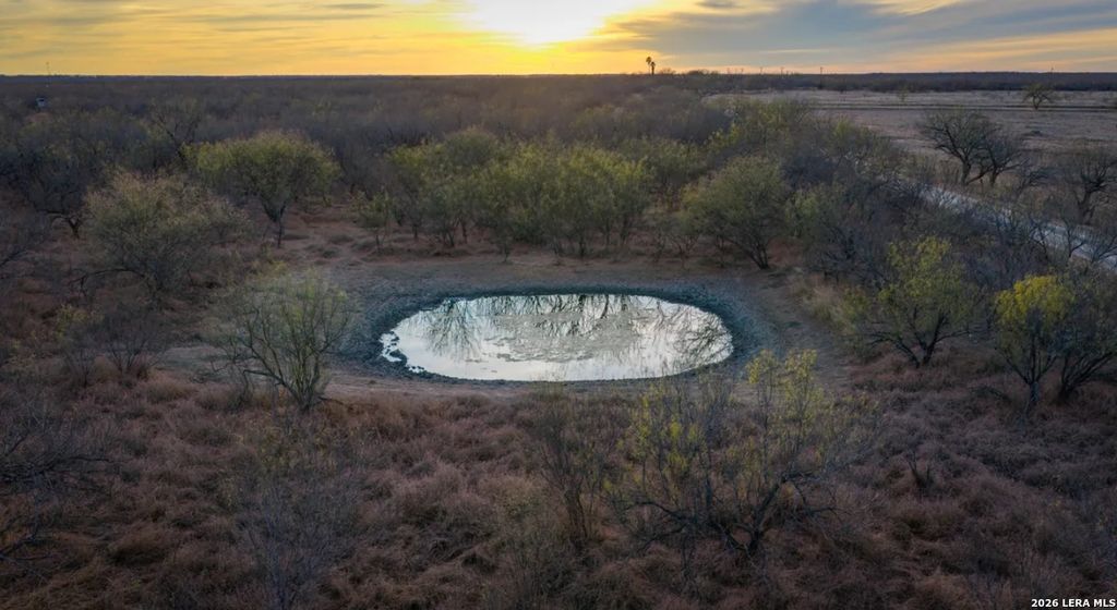 1799 Shumaca Road, Carrizo Springs, TX 78834