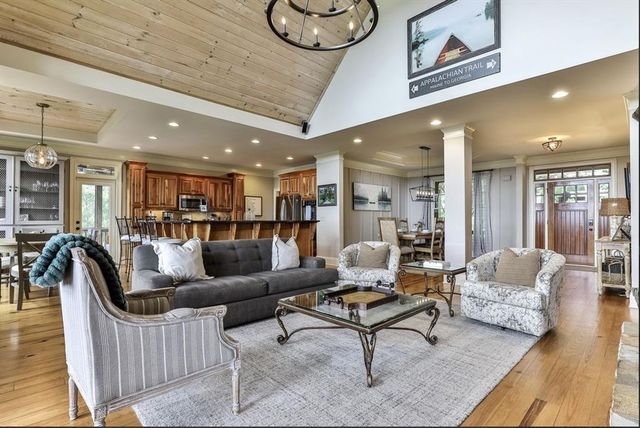 43 Toland Way, Big Canoe, GA 30143